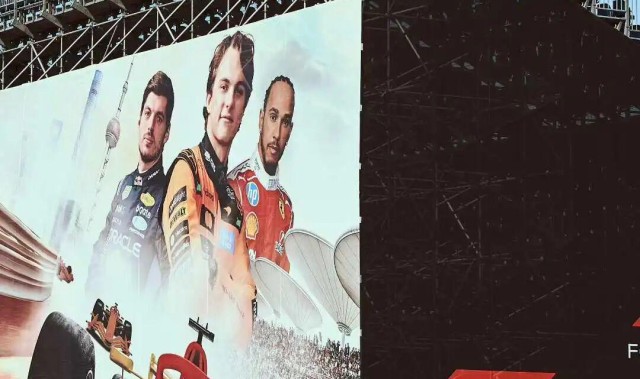 开云APP-“逛超市都能遇到世界级车手”，这几天的上海成了“F1痛城”